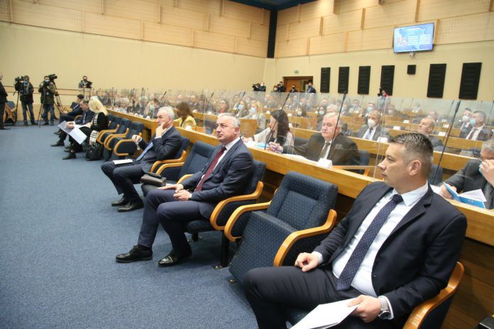 narodna-skupstina-nesic-sarovic-borenovic