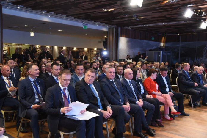 Viskovic Dodik EF 1
