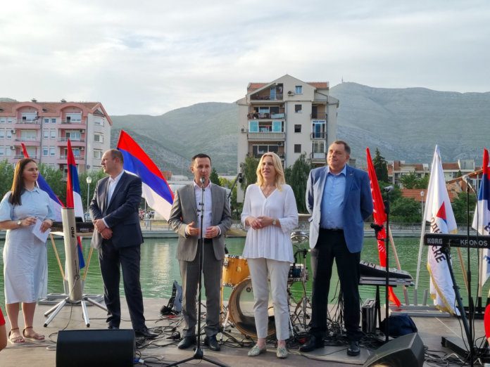 Требиње - Додик и Цвијановић са акт