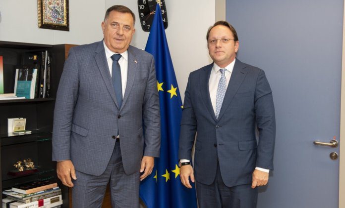 Dodik Varhelji 9