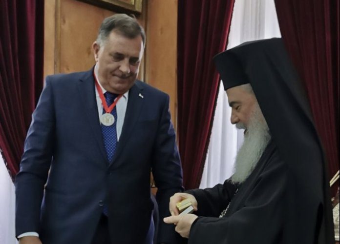 Dodik patrijarh Teofil a