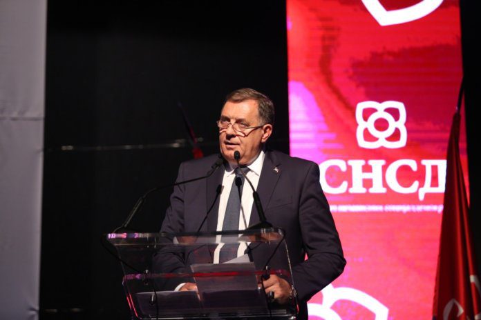 SNSD GlOd Dodik
