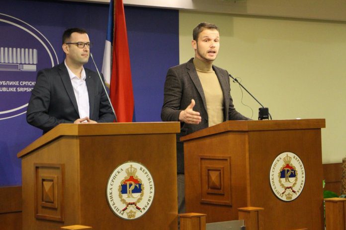 Stanivuković i Grmuša predložili inicijativu za smanjenje troškova za službene automobile