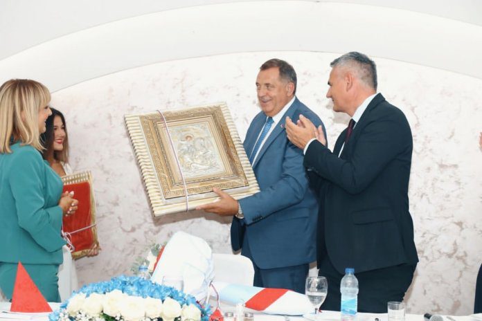 Dodik Brčko SNSD
