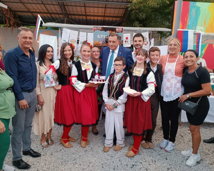 Приједор - Актив жена СНСД-а - Додик-