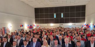 Dodik u Trnovu: Srpsku mogu odbraniti samo snažne politike