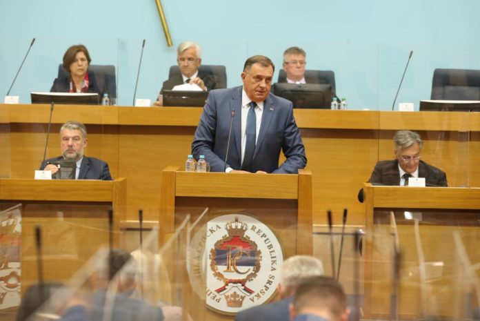 narodna-skupstina-posebna-sjednica-dodik-3