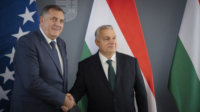 Orban Dodik M1
