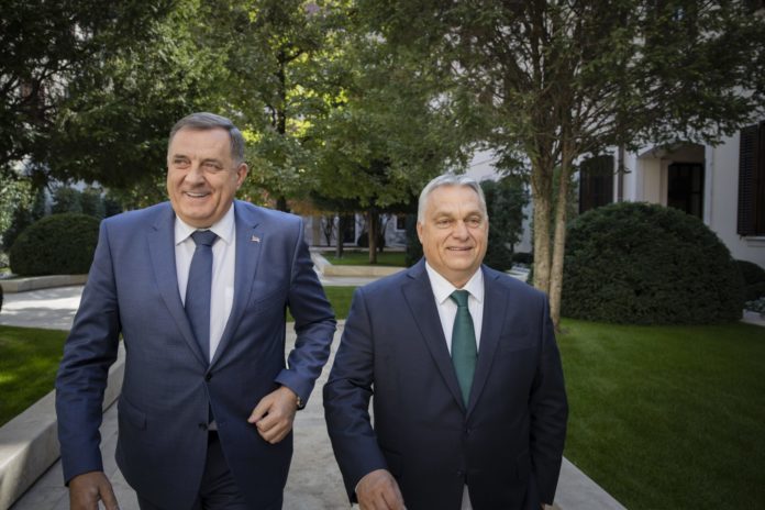 Orban Dodik M3