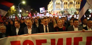 Preko 50.000 ljudi iz Banjaluke poručilo: „Ne damo te Mile, ne damo Republiku Srpsku“