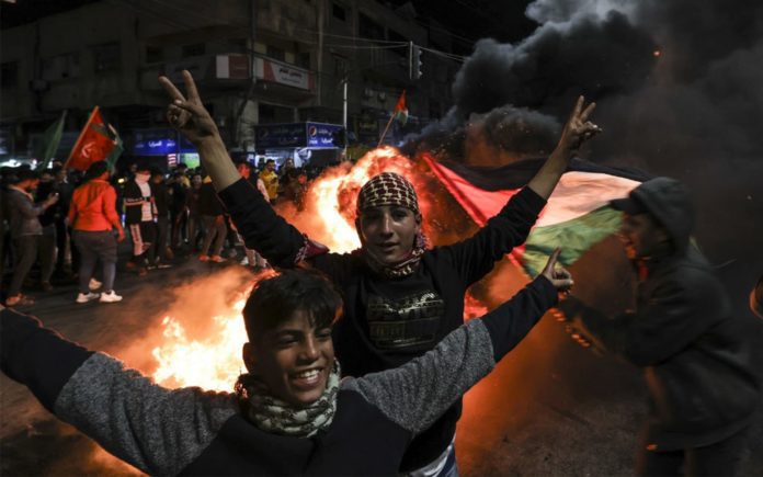 Palestinci slave napad na sinagogu