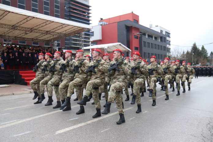 Svečani defile DR 8