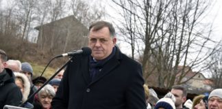 Dodik: Markale su zločin za koji su dva puta lažno optuženi Srbi