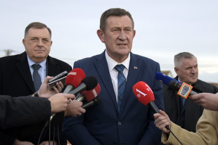 Mahovljani kamen temeljac Mitrovic