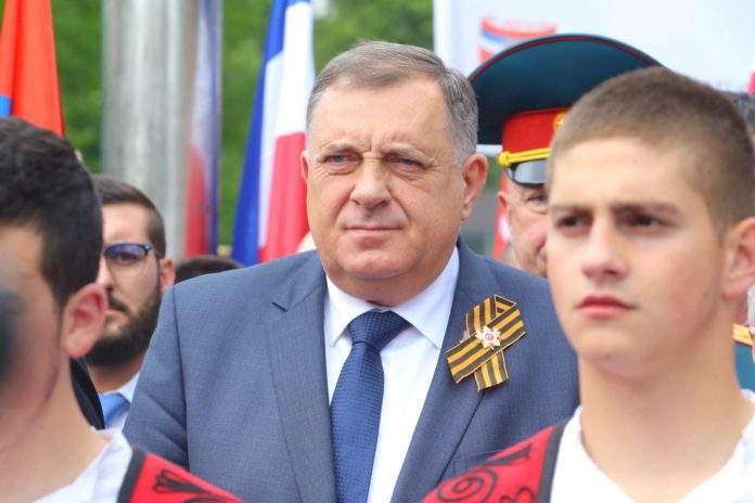 besmrtni-puk-dan-pobjede-nad-fasizmom-milorad-dodik - scaled