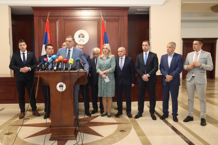 Dodik US 3