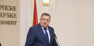 Dodik: Radi se na rekonstrukciji javnih preduzeća