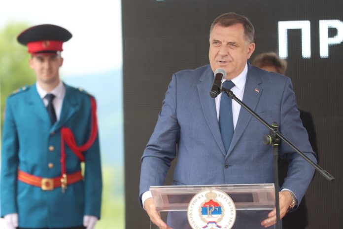 Služen parastos i položeni vijenci za poginule u operaciji „Koridor“ Dodik 1