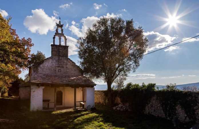 Ošanići crkva