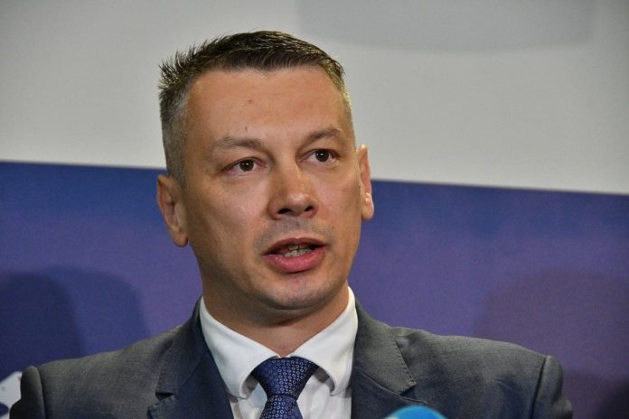 nešić k4