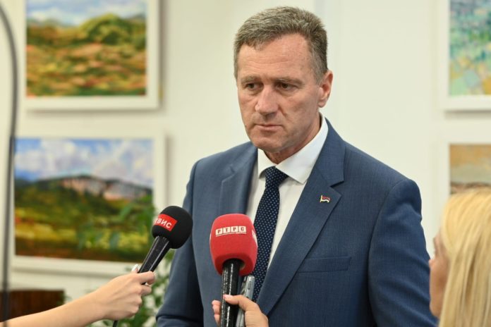 Boško Jugović Pale 4