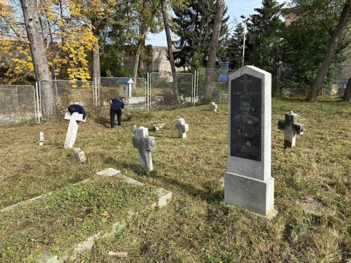 Staro pravoslavno groblje kod zgrade