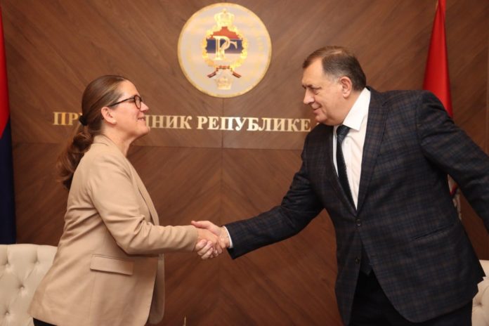 Dodik sa Lagerlefovom