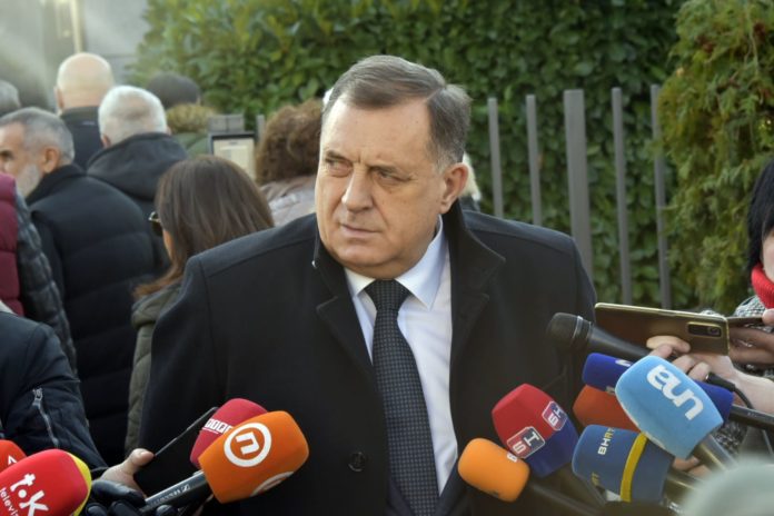 Dodik-izbori-glasanje 5