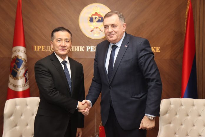 Dodik sa Dji Pingom J1