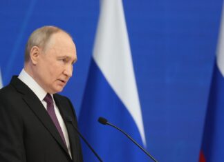 Putin: Vučić vodi uravnoteženu politiku, nadam se da će biti premijer