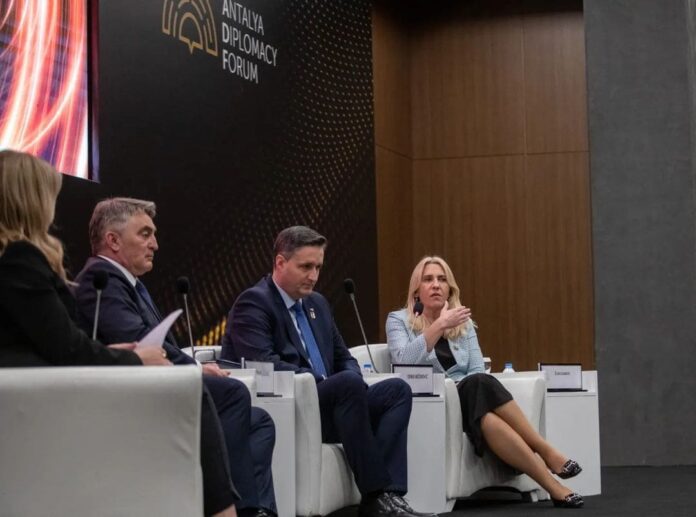 Cvijanovic Antalija Forum 3