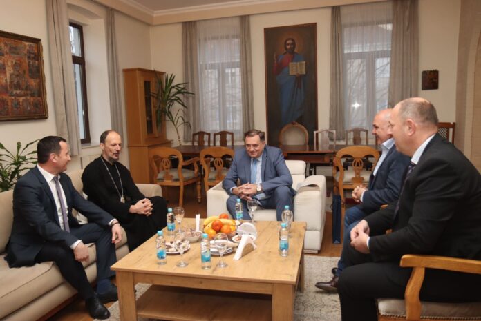 Dodik sa vladikom Dimitrijem u Trebinju 1