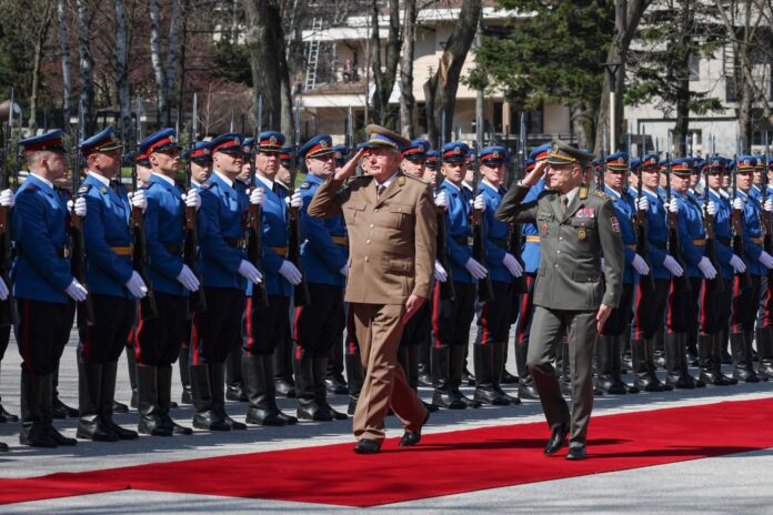 General Knežević u posjeti Vojsci Srbije 3