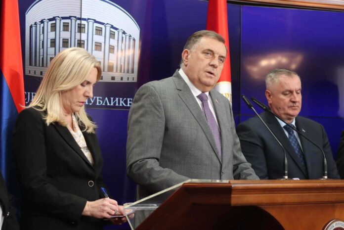 Konferencija poslije odluke Evropskog savjeta Dodik 1