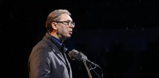 Vučić: Srbija ostaje celovita i suverena