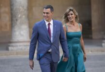 Supruzi Pedra Sančeza biće suđeno za korupciju, zabranjeno joj da napušta zemlju