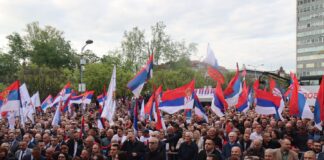 Sa Trga Krajine svijetu poručeno: Srbi nikada neće prihvatiti etiketu genocidnog naroda