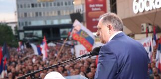 Dodik: Svijet je na Trgu Krajine vidio sliku ljubavi i slobode hrabrog i slobodarskog srpskog naroda