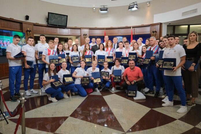 Dodik sportisti BRIKS ž