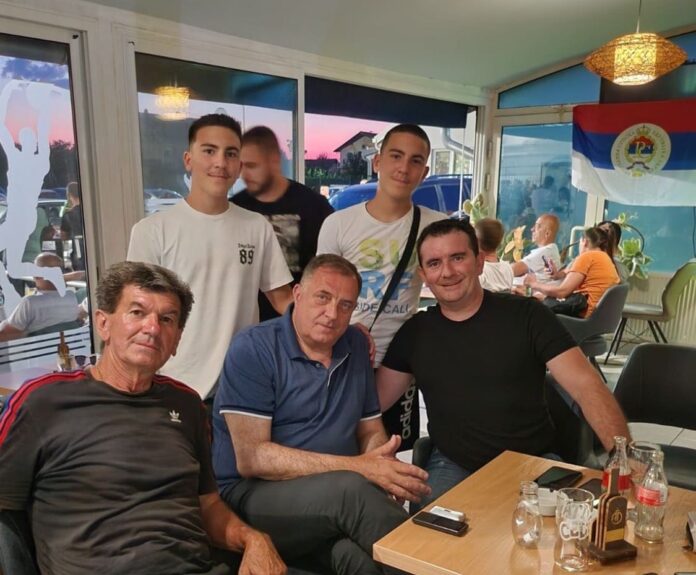 Dodik posjetio porodicu Sredić iz sela Niševići kod Omarske