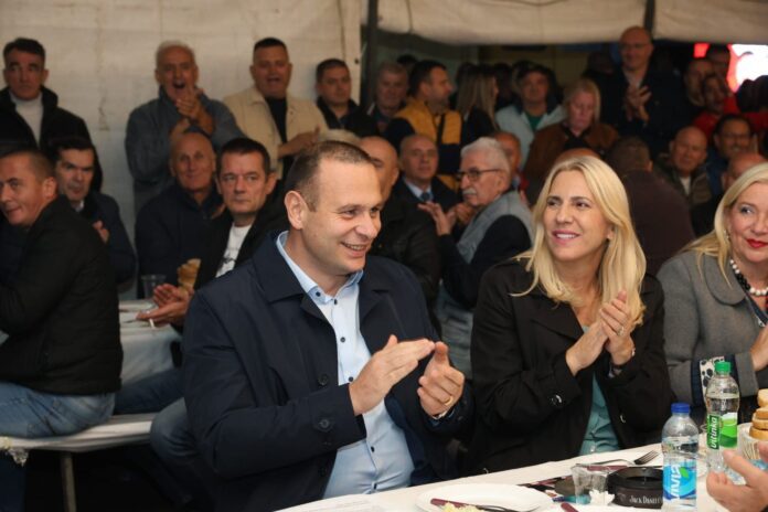 Kampanja lokalni izbori SNSD Kola Šobot Cvijanović