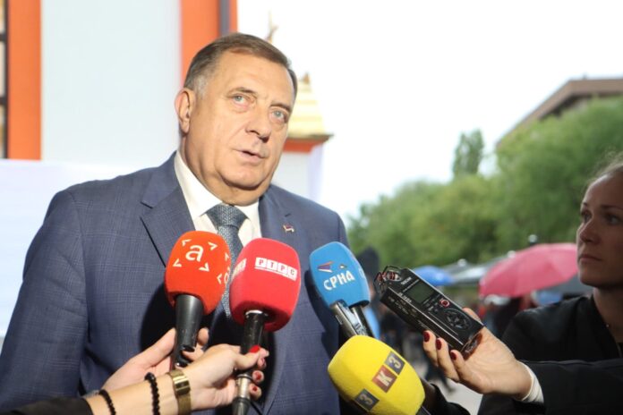 Osveštan hram na Paprikovcu Dodik
