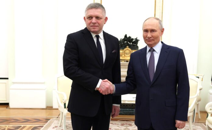 Robert Fico i Vladimir Putin 1