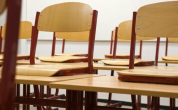 Nastava u osnovnim i srednjim školama obustavljena do 11. septembra