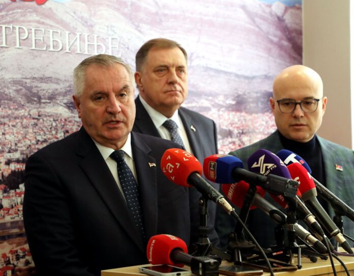 Viskovic Dodik i Vucevic 7