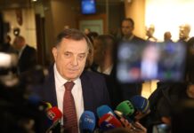 Dodik: Riješiti problem vodo i elektrosnabdijevanja potkozarskih sela