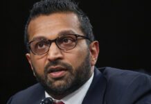 Hakovan mejl direktora Federalnog istražnog biroa