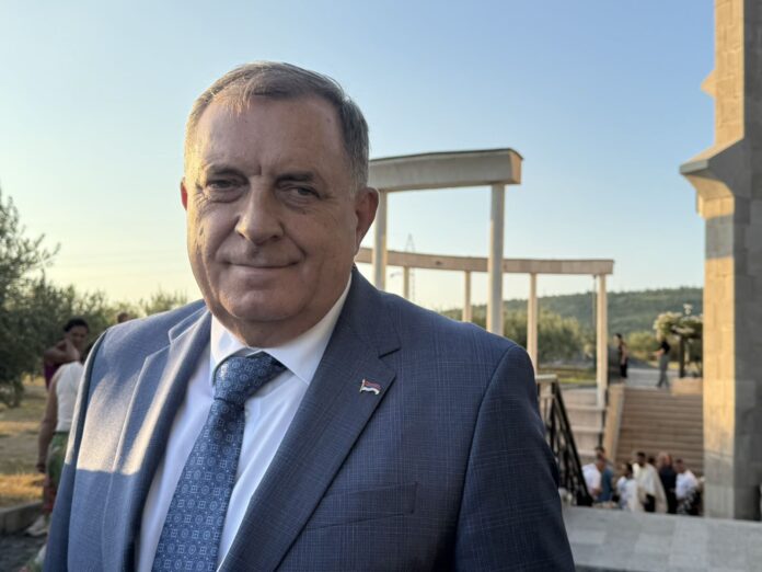 Prebilovci bogosluženje Dodik 1