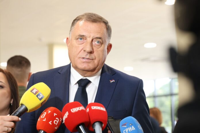Srednjoškolski centar u Laktašima Dodik 1