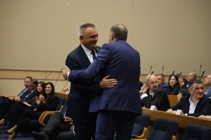Dodik Minic Skupstina 1